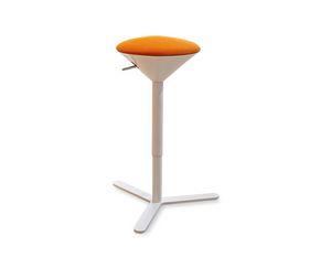 Cono, Stool in metal and rubber, latch mechanism
