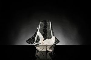Eccentrico Small, Decorative marble vase