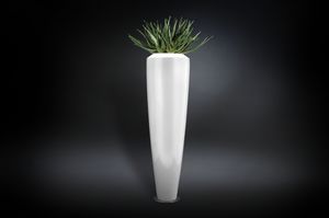 New Casablanca, Vase with floral composition
