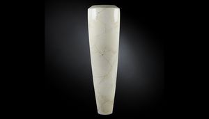 Obice Carrara, Decorative vase in polyethylene