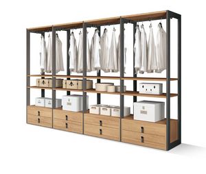Art. 4001, Walk-in closet with 8 drawers