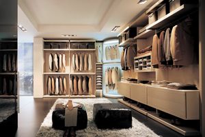 Free - Walk-in closet oak, Walk-in closet with innovative corner element