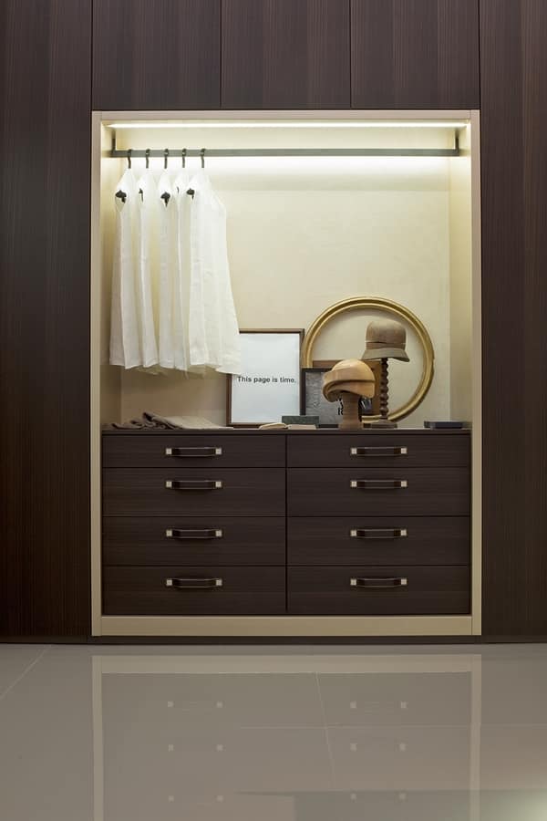 VENICE comp.02, Walk-in closet, modular, with leather details