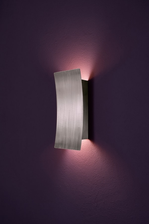 Wallight, Wall lamp with a contemporary design