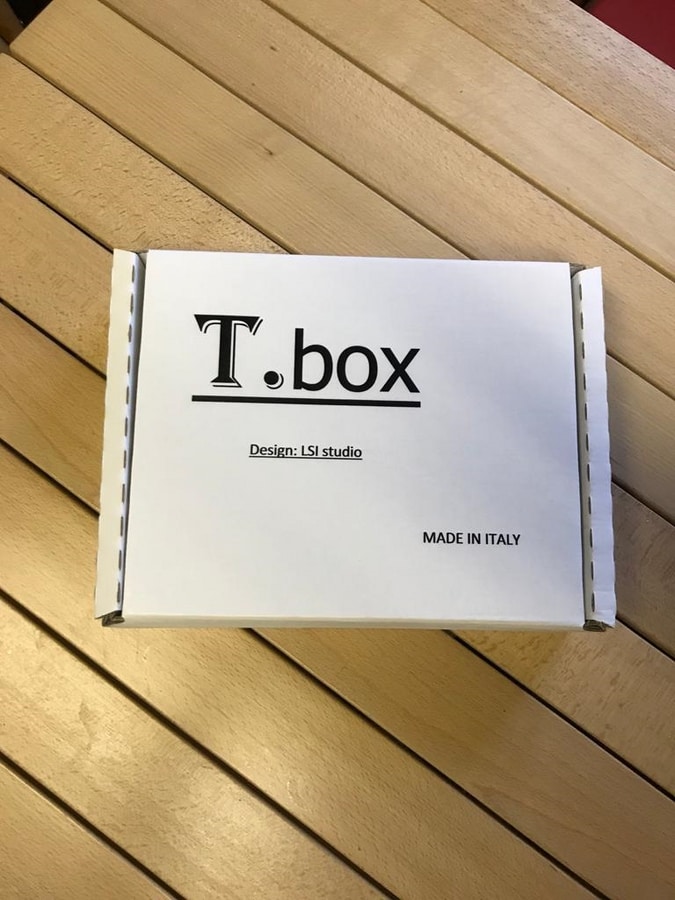 T. box, Bag in Box holder in wood