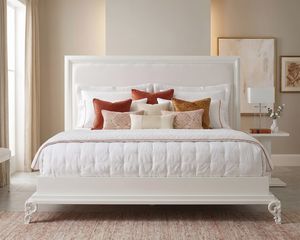Art. 1880, Bed in white lacquered wood
