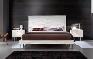 Diamante Art. 38.363, Lacquered bed with upholstered headboard in leather
