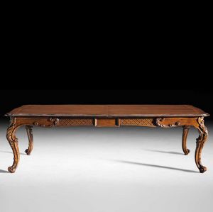Art. 813 table, Extending table with carved legs, late baroque style