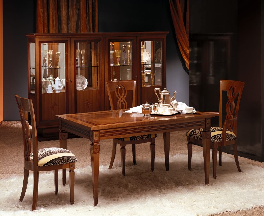 Итальянские столики. Обеденный стол Carpanelli ta60c. Carpanelli столик. Итальянский кухонный стол. Стол в итальянском стиле.