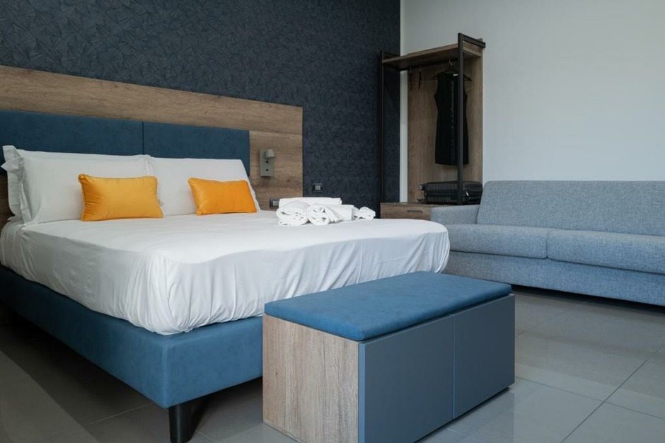 Furnishings for B&Bs in Pompeii, Italy