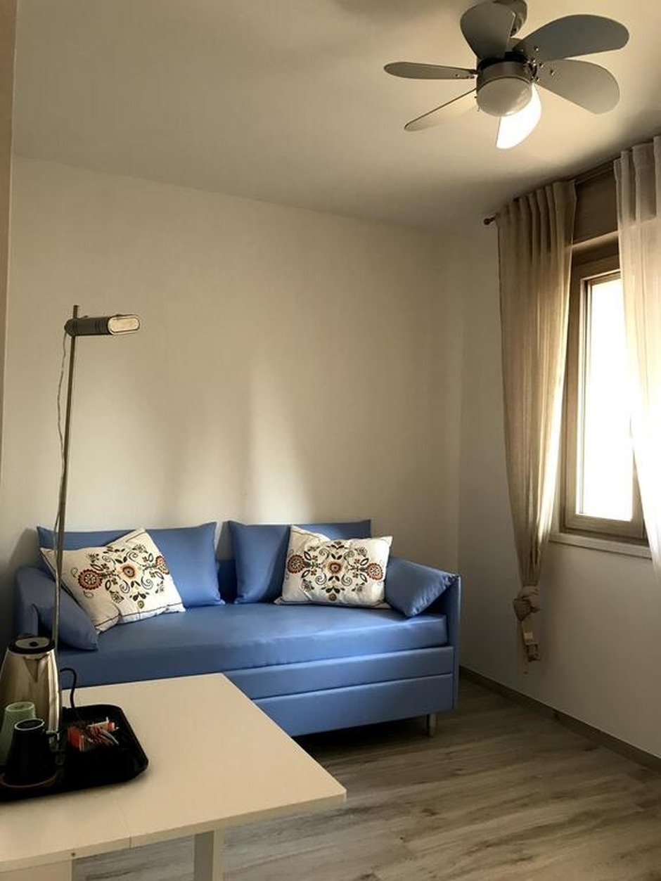 Furnishings for B&B rooms in Trentino, Italy