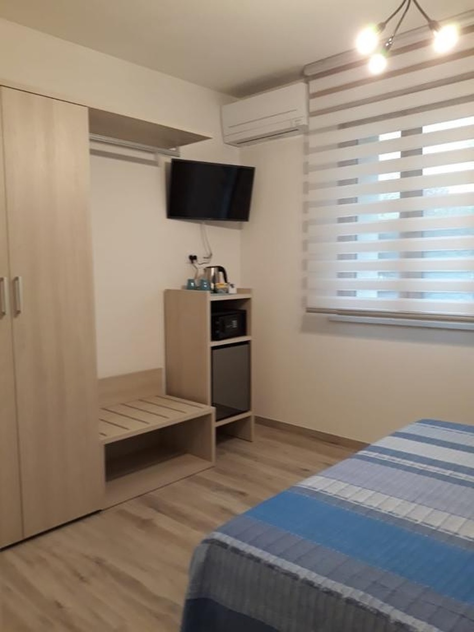 Furnishings for B&B rooms in Trentino, Italy
