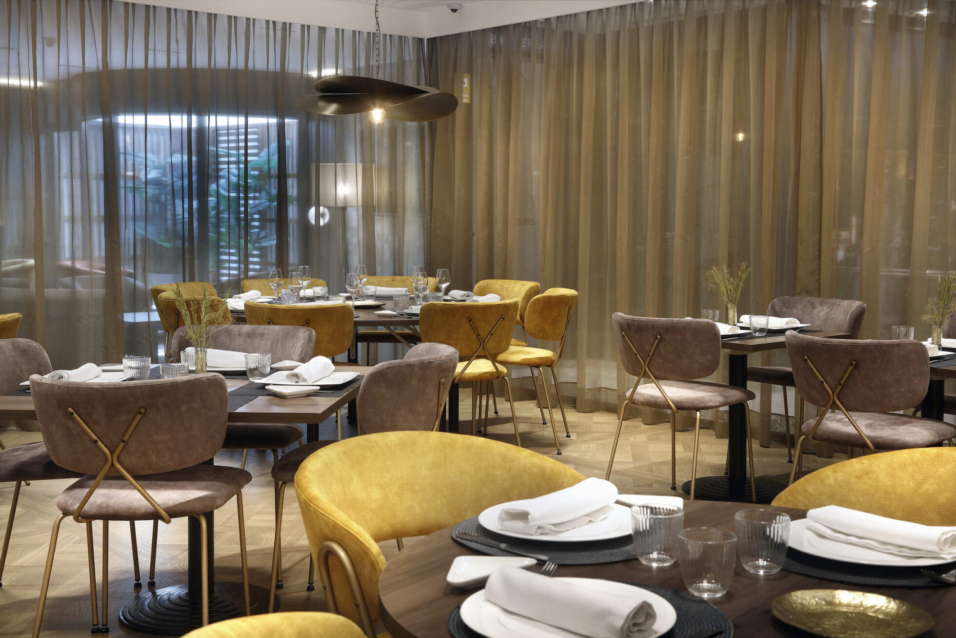Caf� Lugano Hotel HCC ST Moritz - Barcelona, Spain
