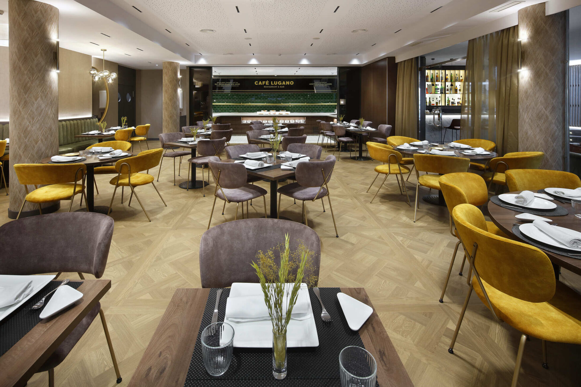 Caf� Lugano Hotel HCC ST Moritz - Barcelona, Spain