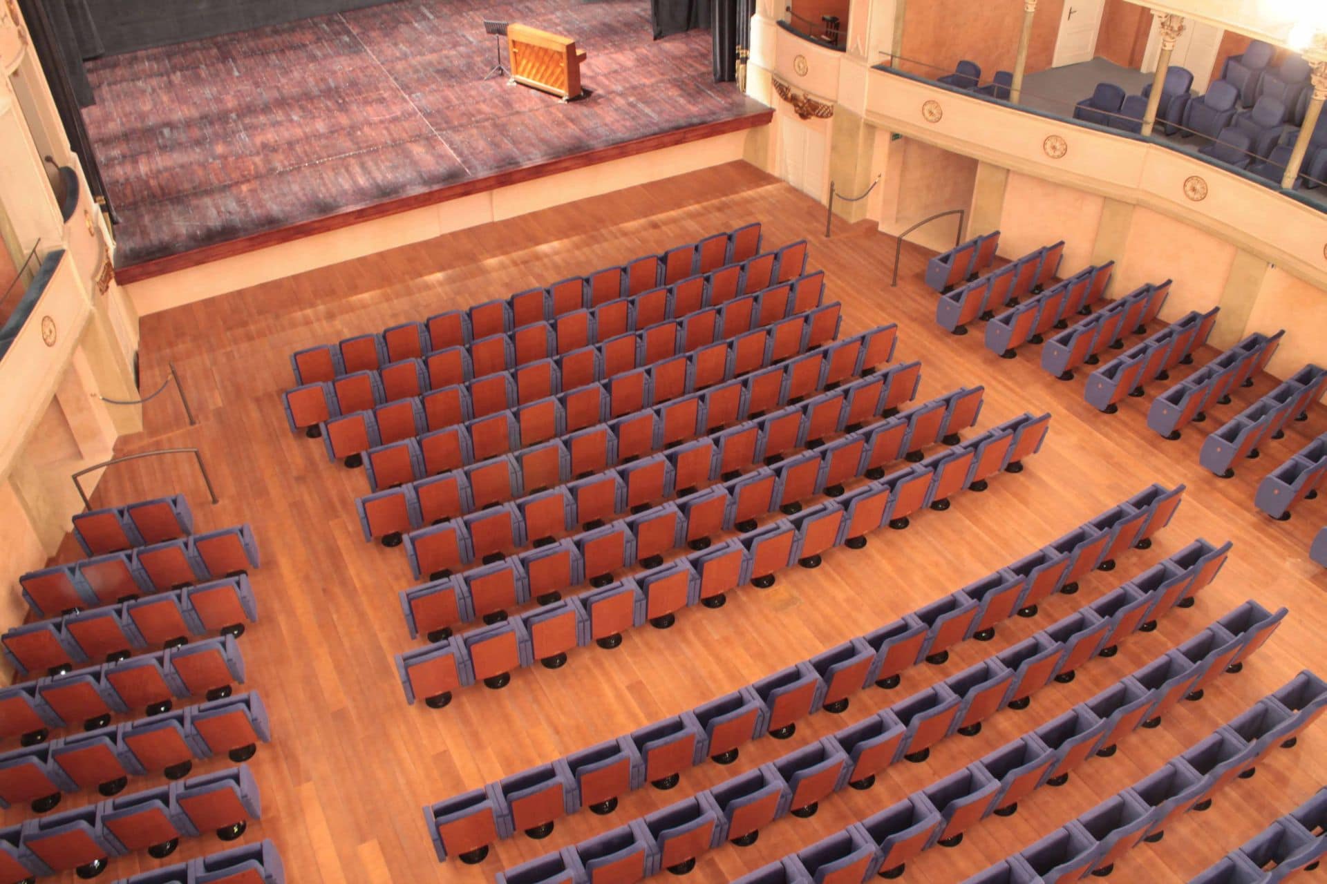 Lugano armchairs in Ariosto Teather