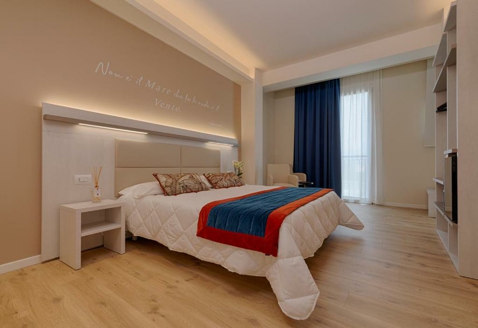 Furnishings for hotel in Rome