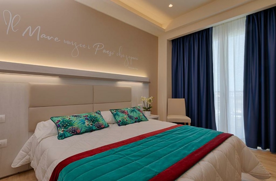Furnishings for hotel in Rome